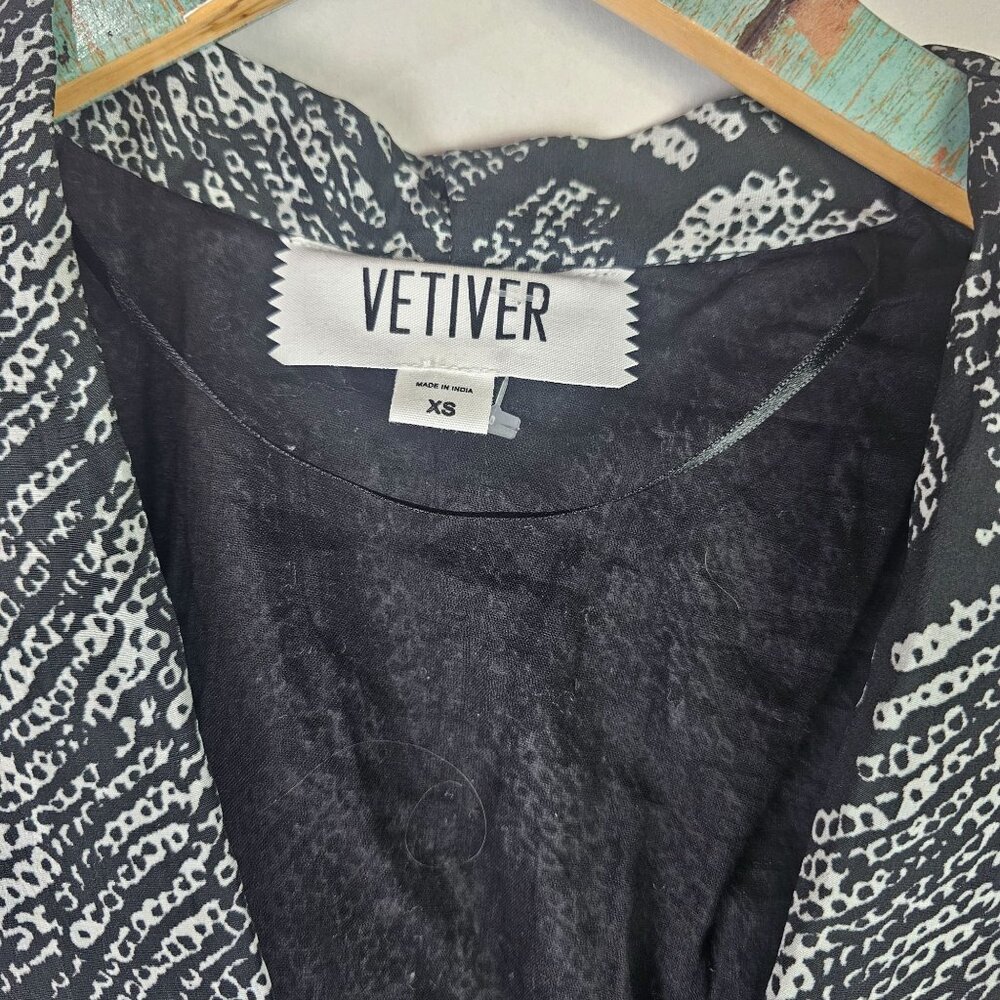 Vetiver Retrograde Kimono Dress Big Butterfly Black and White All Over Pattern, - Picture 12 of 12